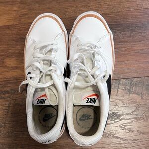 Kids Nike legacy sneaker